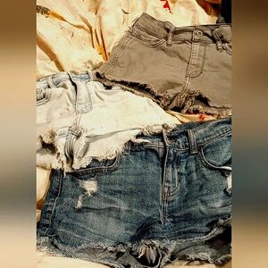 3 prs 0/1 cutoff shorts
